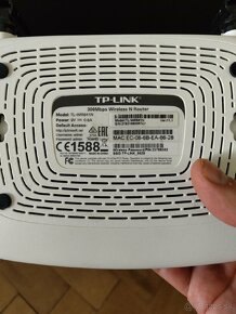 TP LINK router 300mbps - 2
