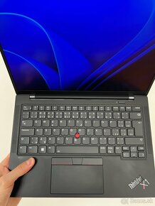 Lenovo ThinkPad X1 Carbon Gen10 - 2
