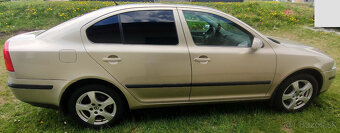 Škoda Octavia II 1.6 benzín - Ambiente - 2