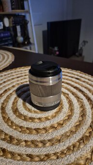 Sony e-mount 50mm f1.8 OSS - 2