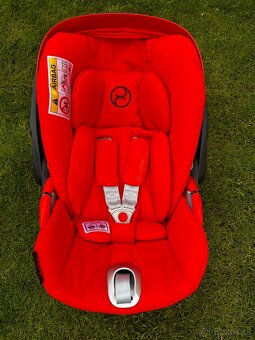 Autosedačka 0-13kg vajíčko značky Cybex Cloude Z i-size - 2