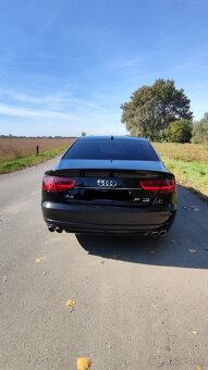 Audi A8 - 2