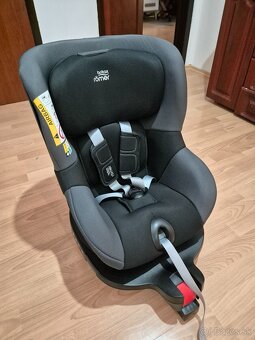 Britax Römer Dualfix Pro M - 2