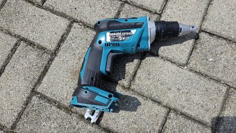 Aku skrutkovac na sadrokarton Makita DFS452 - 2