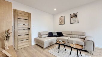 REZERVOVANÉ - KUZMÁNYHO - KARPATSKÁ 3 IZBOVÝ LUXUSNÝ MODERN - 2