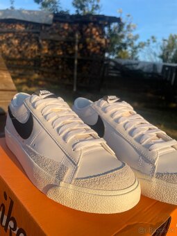 Nike Blazer Low Vintage White Black - 2