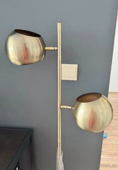 Krásna dizajnová lampa - 2