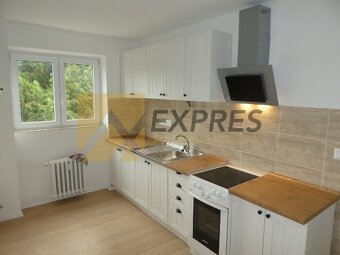 RK EXPRES - predaj 3 izbový tehlový byt v Handlovej, ul.29.a - 2