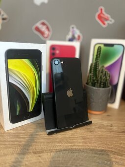 iPhone SE 2020 – 64GB - 2
