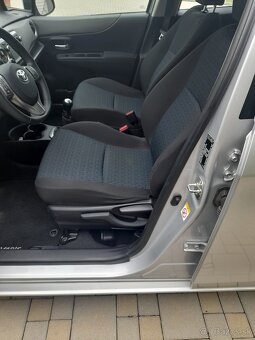 Toyota Predám Toyotu Yaris - 2