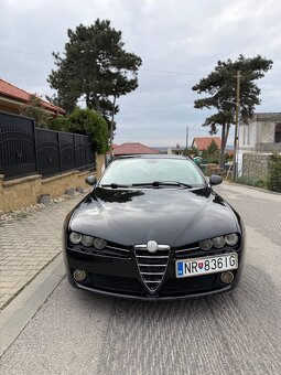 ALFA ROMEO 159 SPORTWAGON 1,9 DIESEL MANUÁL - 2
