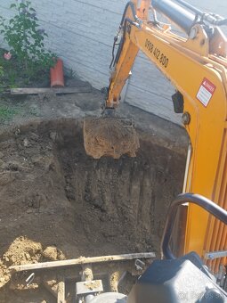 Výkopové práce minibagrom - 2