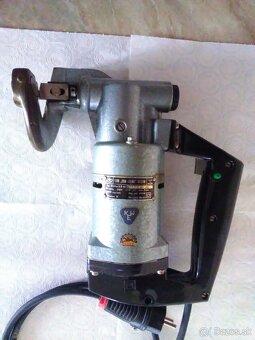 Elektrické nožnice na plech - 2