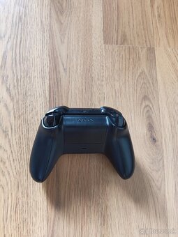 Xbox One wireless controller - 2