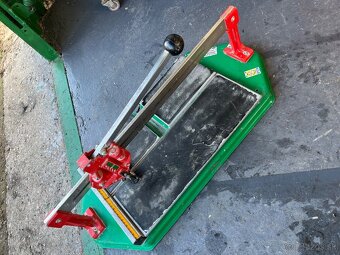 Rezačka na obklad a dlažbu - 2