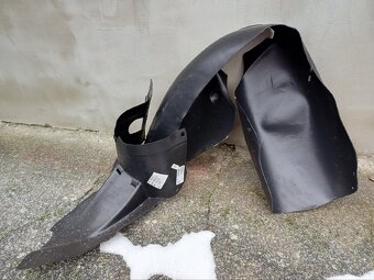 VW Passat B6 Plastové podbehy predných kolies - 2