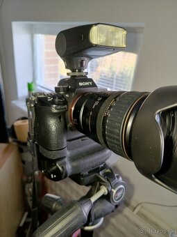 Sony A7 R III+ Fe 28-135+ grip+blesk - Full Frame - 2