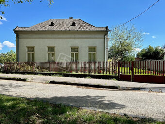 Na predaj 4-izb tehlový meštiansky rodinný dom v pôvo… - 2