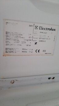 Chladnička electrolux ERB3322 200cm - 2