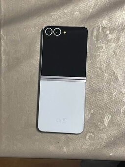 Samsung Galaxy Z Flip 6 - 2