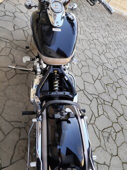 YAMAHA DRAGSTAR XVS 650 Classic - 2