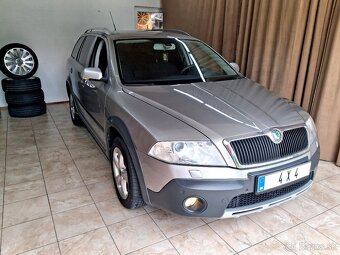 Škoda Octavia Scoute - 2