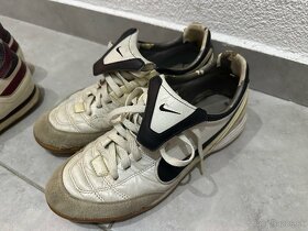 Adidas Nike - 2
