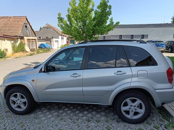 Toyota RAV4 - 2