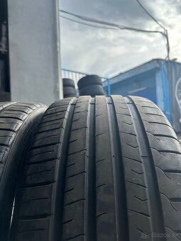 Predam letné pneu 245/35 r19 - 2