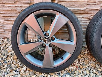 Komplet sadu alu na Škoda,Vw,Seat,Audi - 5x100  215/40 R17.. - 2