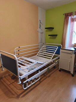 Zdravotní polohovací postel - 2