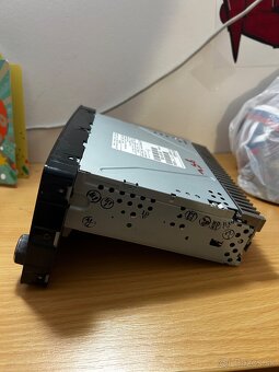Predam autoradio z mitsubishi - 2