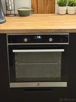 Vstavaná rúra Electrolux EOD5H70X - 2