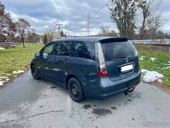 Mitsubishi Grandis 7-miestne - 2