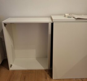 IKEA skrinka KNOXHULT - 2