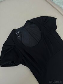 Čierne šaty s okrúhlym výstrihom - 2