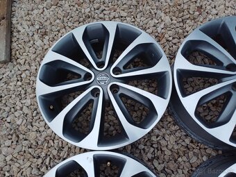 hlinikové disky-orig-Nissan Qashqai-61/2Jx18-ET-40--5x114,3 - 2