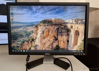 HP Compaq 8200 Elite MT + Monitor DELL 22" - 2