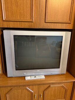 Predám starší TV Oravia - 2