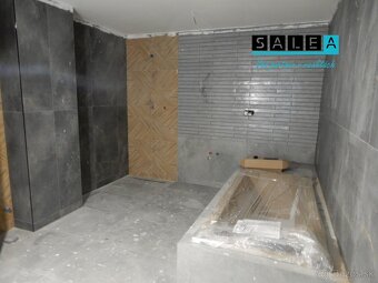 Pekný rodinný dom, 300 m2, kompletná rekonštrukcia, Hronské - 2