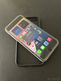 iphone SE 2020 - 2