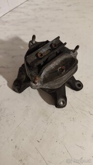 Silentblok prevodovky Audi A6 C7 - 2