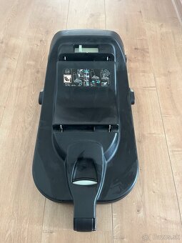 Vajíčko Maxi Cosi Tinca zo základňou isofix - 2