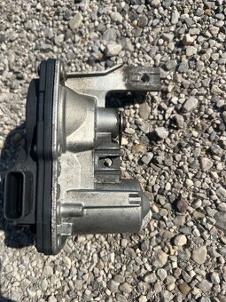 Servo motor vyfukovej klapky Mazda - 2