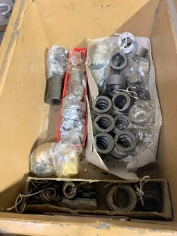 Rozperný krúžok - frézovacie tŕne - 2