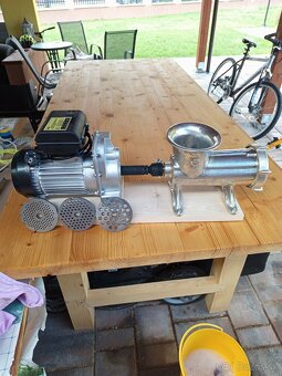 Elektrický mlynec 32 - 2