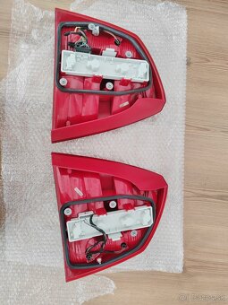 Škoda Octavia 2 sedan zadné svetlá - 2