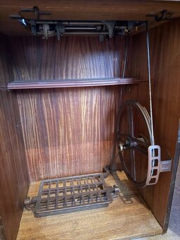 Šijací stroj minerva - 2