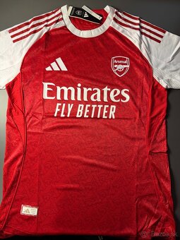 Dres Saka Arsenal nový - 2