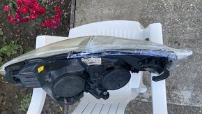 Predam/vymením vnútorný diel natáčaciejo xenónu P308 - 2